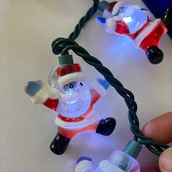 Merry Brite Santa Claus Indoor/Outdoor LED String Christmas Tree Lights 6ft. - Picture 2 of 6